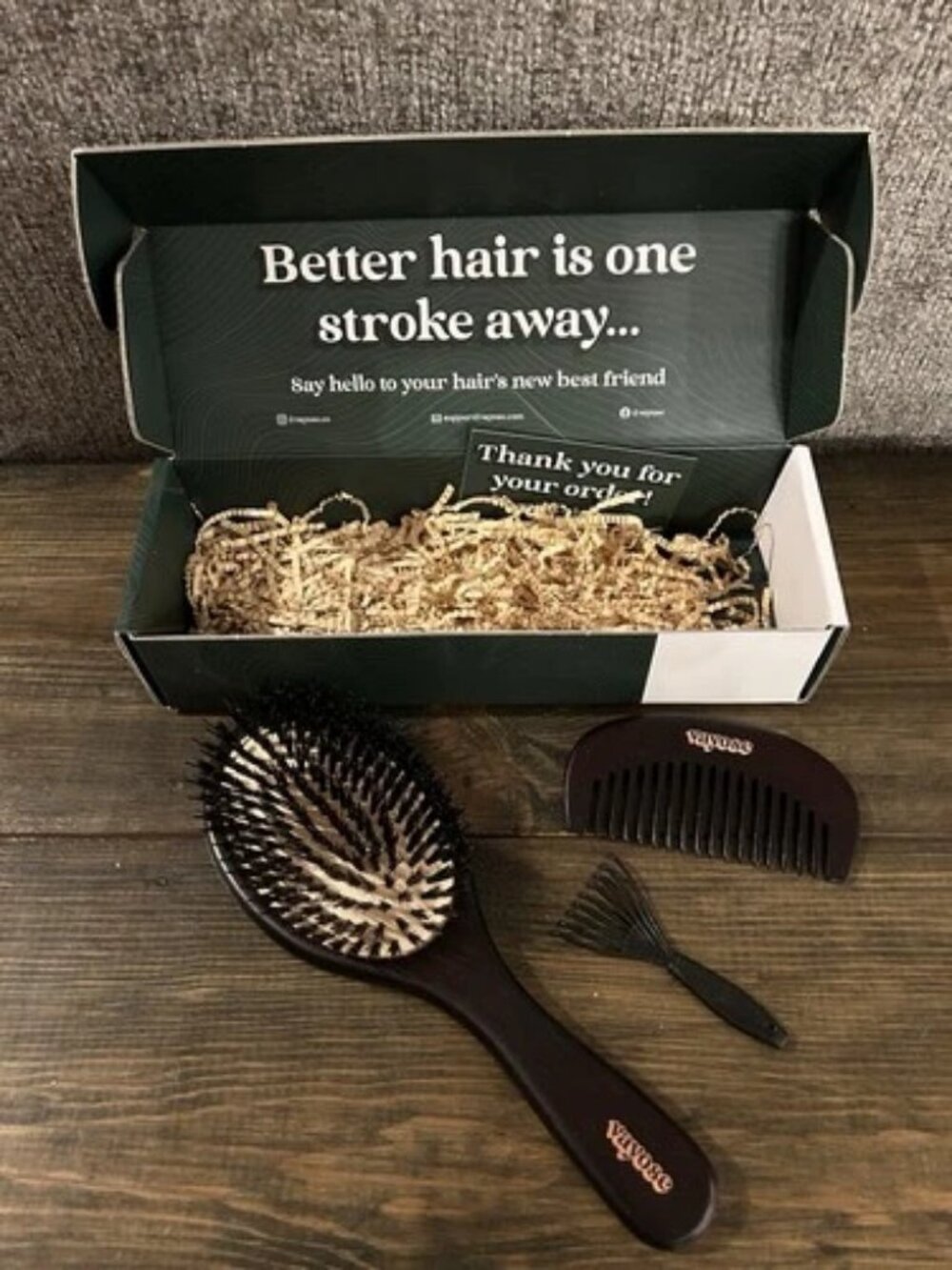 NIB Womens Vayose Signature Hair Brush with Comb Detangle Strengthen Shine Set